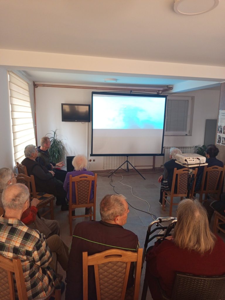 ОДРЖАНА ПРОЈЕКЦИЈА ФИЛМА У ДОМУ ЗА СТАРИЈА ЛИЦА 